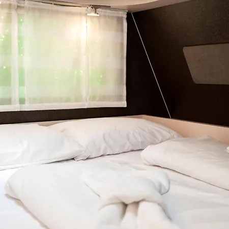 Bauer Caravan In Fkk Solaris