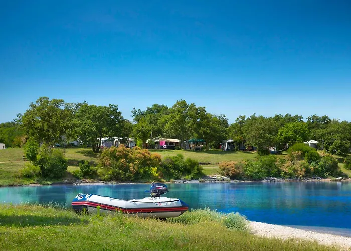 Bauer Caravan In Fkk Solaris Kemp Poreč