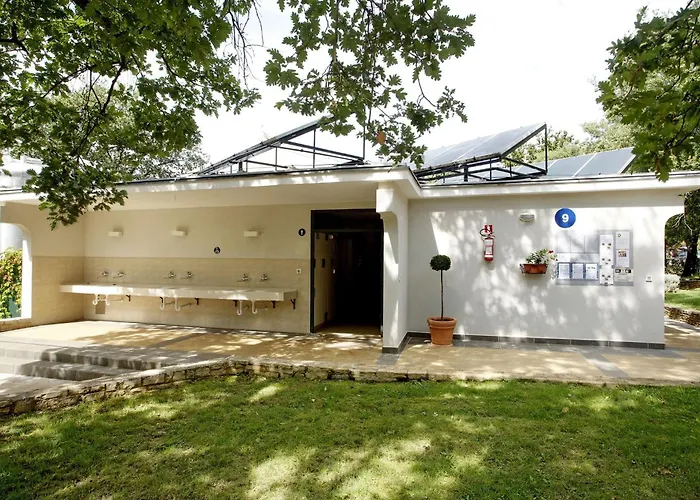 Bauer Caravan In Fkk Solaris * Poreč