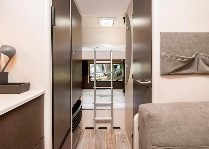 Bauer Caravan In Fkk Solaris *