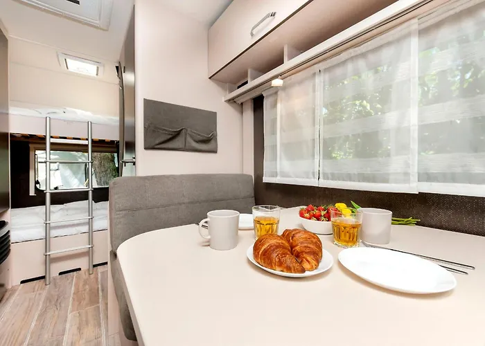 Bauer Caravan In Fkk Solaris Kamp alanı *
