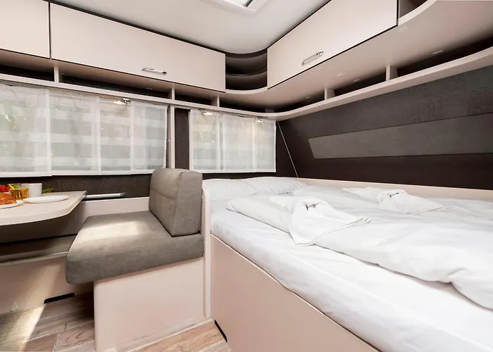 Kemping Bauer Caravan In Fkk Solaris Poreč